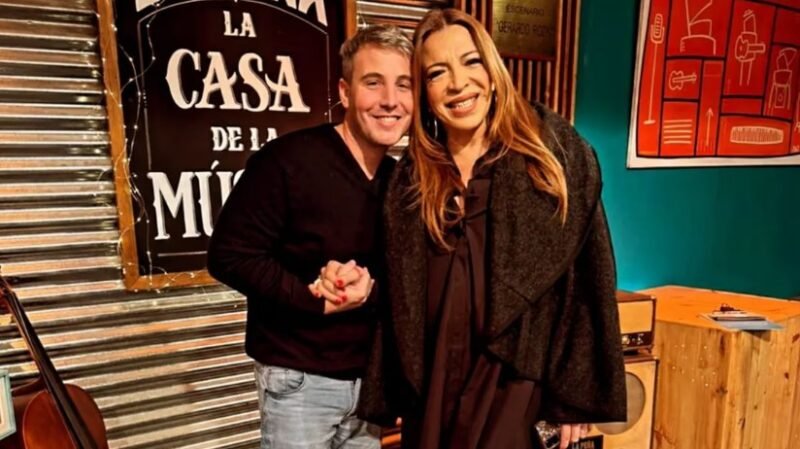 Lizy Tagliani Desde hoy somos mamá papá y Tati Primera foto con su